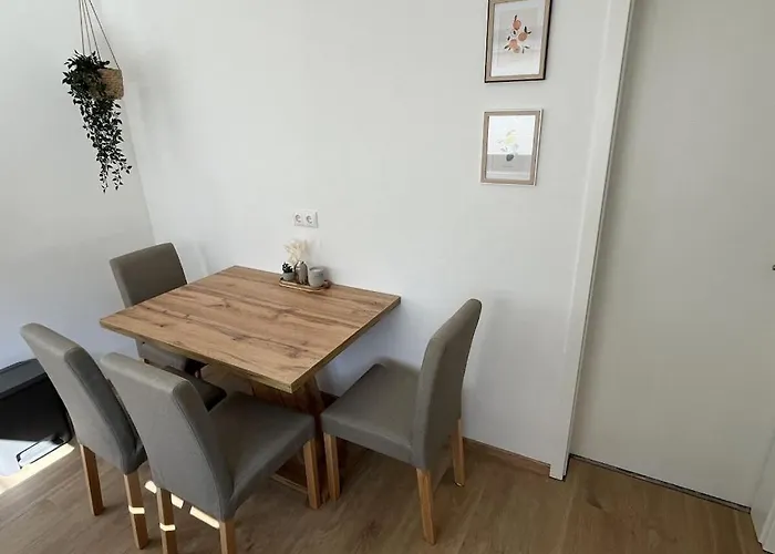 Rhine Dream Underground בית נופש *